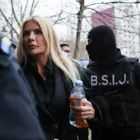 Dosarul Nordis. Ceasuri, bijuterii, bani și laptopuri ridicate de DIICOT. Vicol ar putea fi arestată - Foto: Inquam Photos / George Călin