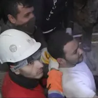 Supraviețuitor scos dintre dărâmături la 167 de ore de la cutremurul care a lovit Turcia - FOTO: Twitter/@Istanbultelaviv