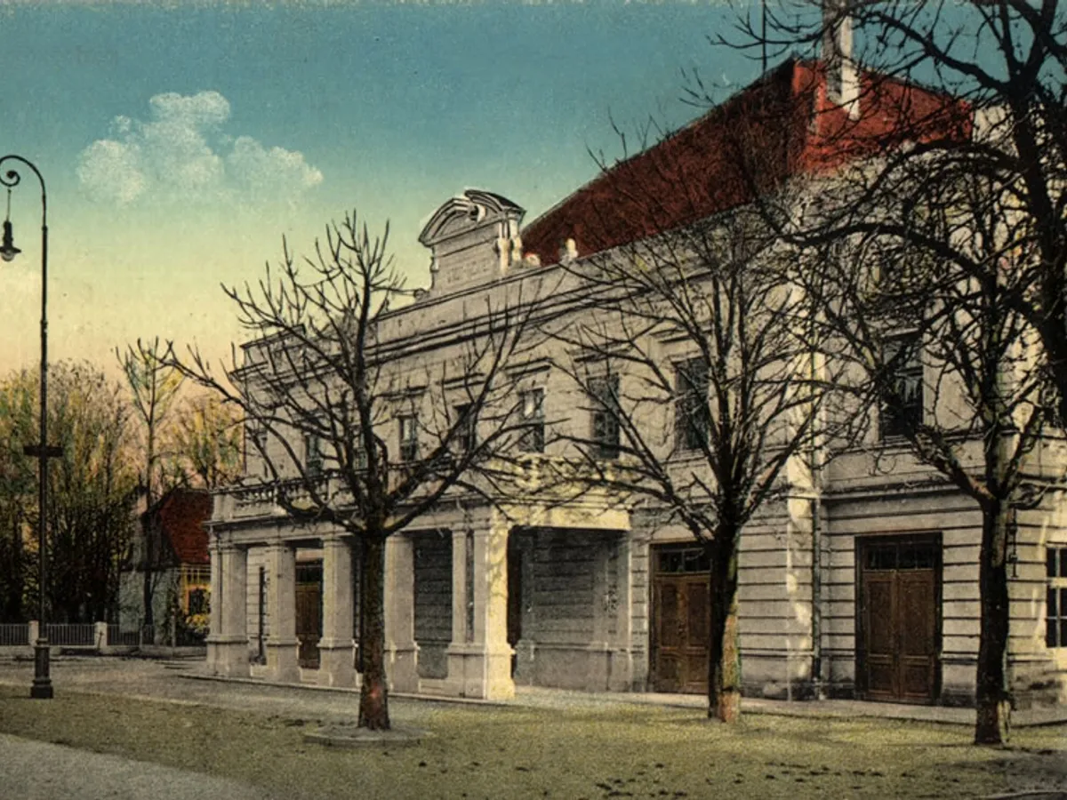 În ce oraș s-a inaugurat primul teatru din România? Mihai Eminescu a fost în el în calitate de sufleor