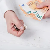 Salariu 4.500 €/ lunar pentru o slujbă în străinătate. Ce trebuie să facă românii pentru acești bani - Foto: Freepik (rol ilustrativ)