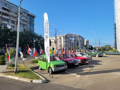 Dacia Lăstun, una dintre puținele funcționale în țară, printre vedetele Retro Paradei Primăverii - FOTO: Retromobil Prahova