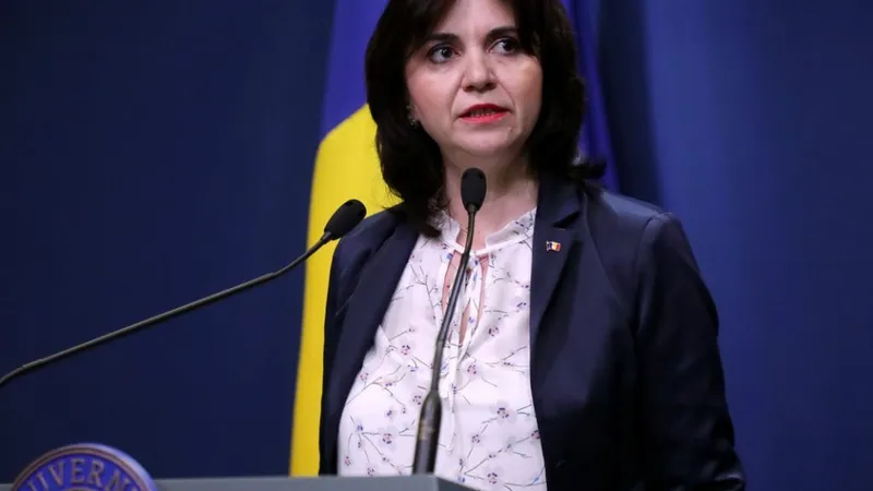 Monica Anisie a cerut comisie de disciplină în cazul unei inspectoare din cadrul Ministerului, acuzată de exprimări rasiste la adresa comunității rome/FOTO: Capital.ro