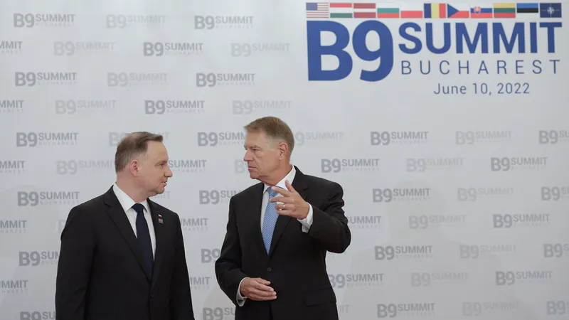 Președintele României, Klaus Iohannis și președintele Republicii Polone, Andrzej Duda, îi întâmpină pe șefii de stat care participă la Summitul B9 / Inquam Photos, Călin George