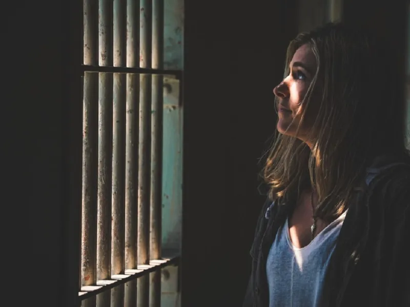 Mărturia unei deținute la Penitenciarul Târgșor. ”Ai primul instinct să fugi dar nu ai unde” - Foto: Freepik (rol ilustrativ)