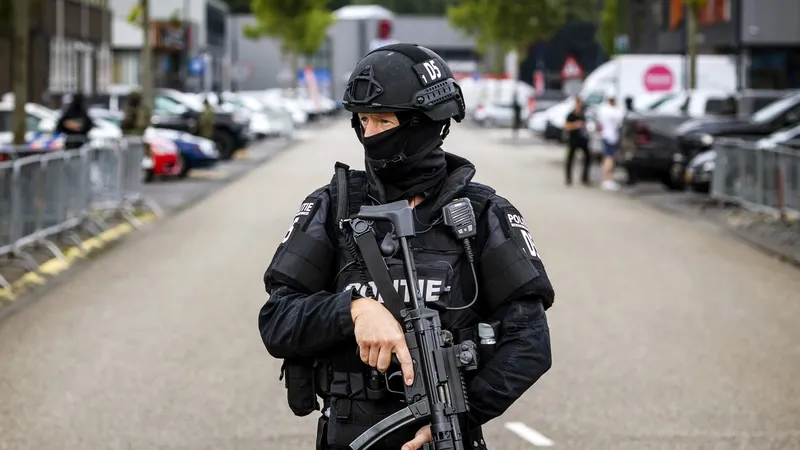 Împuscături mortale în cartierul drogurilor din Bruxelles. Două persoane ucise și două grav rănite - Foto: Profimedia images