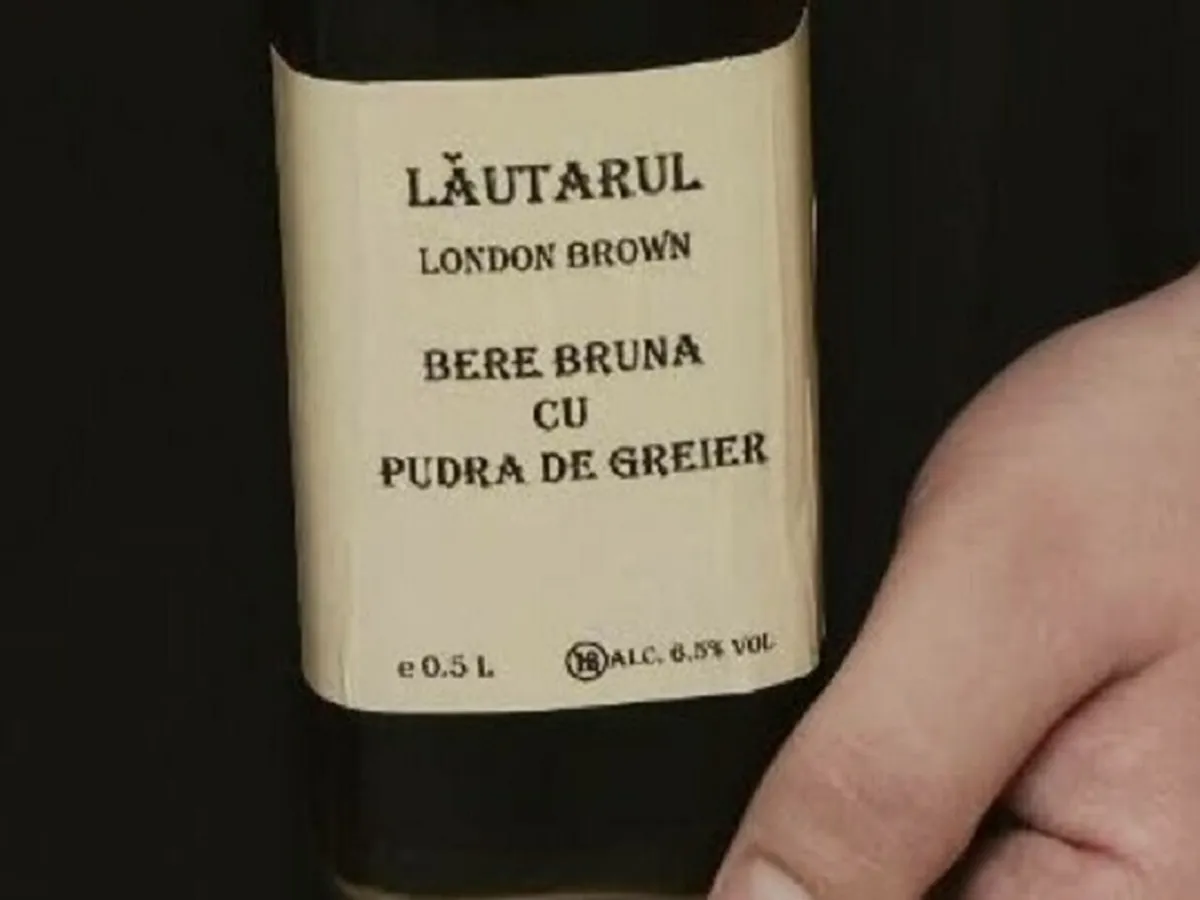 Bere brună cu făină de greieri, inventată de studenții din Cluj. Foto: protv.ro