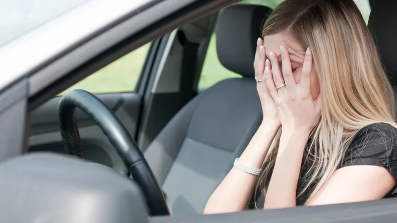 Ai amenzi de circulație neplătite? Poți rămâne fără permis de conducere. Șoferii sunt revoltați - Foto: Profimedia images