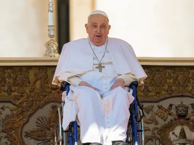 VIDEO Papa Francisc, prima apariţie publică după ce a părăsit spitalul în urmă cu două săptămâni - Foto: Profimedia Images