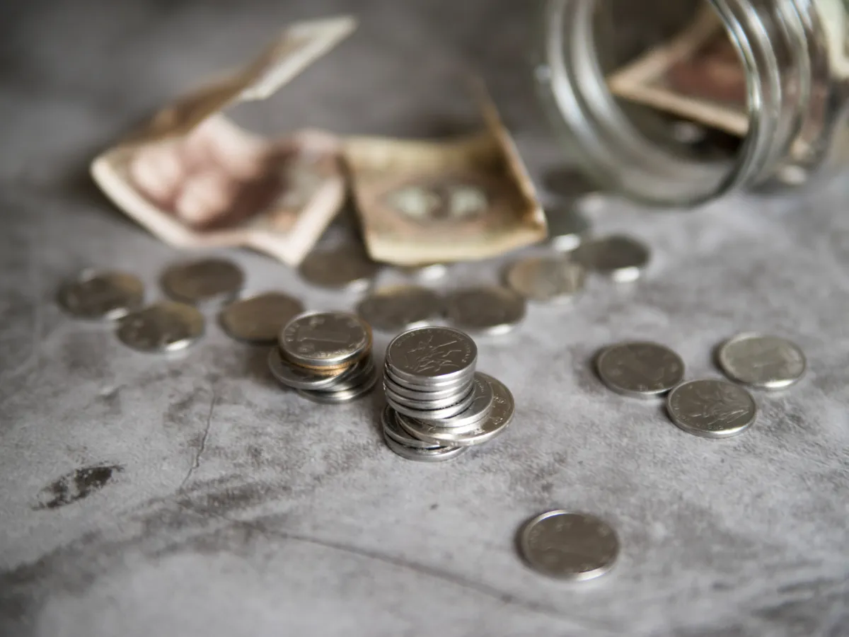 Mediul de afaceri cere eliminarea impozitului minim pe cifra de afaceri. Sunt blocate investițiile