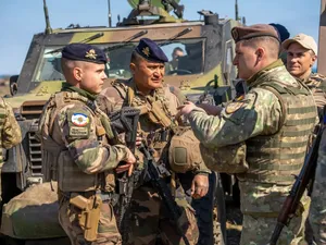 Dilema crizei bugetare: Armament scump și prin metode opace. Sau pe bani UE, ieftin și transparent? - Foto: MApN (Imagine cu caracter ilustrativ)