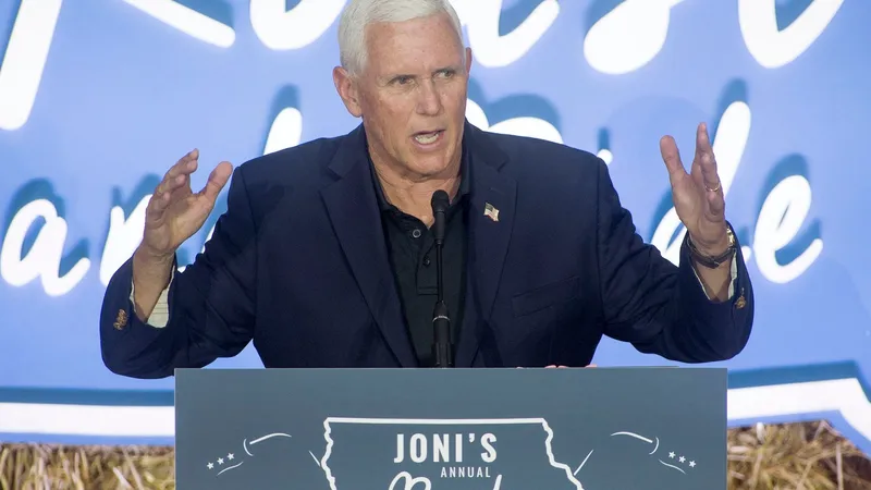 Mike Pence - Foto: Profimedia