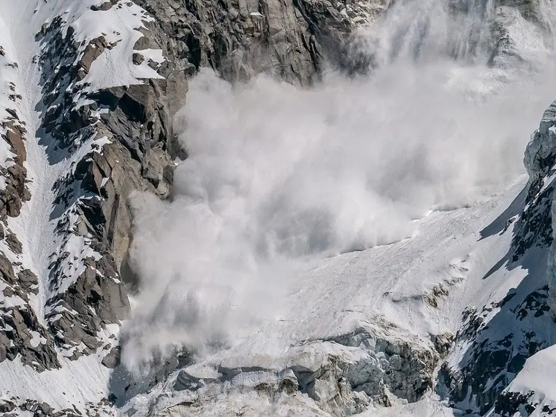 Risc mare de producere a avalanşelor în Masivul Călimani/foto: travel