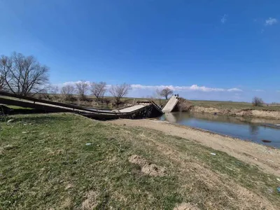 Un pod care face legătura între judeţele Covasna şi Braşov s-a surpat. Rută alternativă - Foto: News.ro