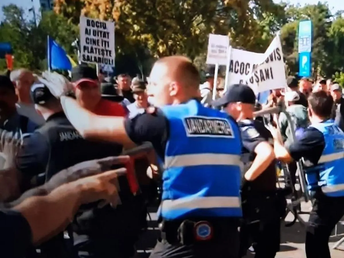 Fermierii ies în stradă, marţi, la Guvern: protest de amploare. Jandarmeria anunţă filtre şi face apel la calm