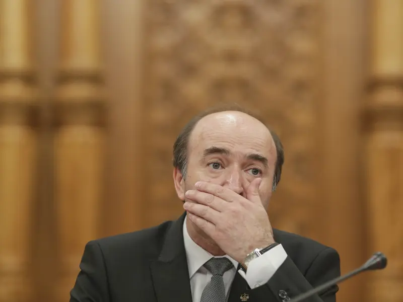 Tudorel Toader joacă la două capete. Foto Inquam Photos/OCtav Ganea