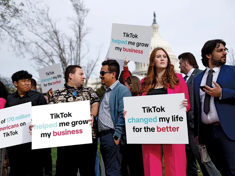 Susținătorii TikTok, pe 13 martie, la Capitoliul SUA, Washington, D.C