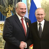 Alexandr Lukașenko și Vladimir Putin. / Foto: evenimentulistoric.ro