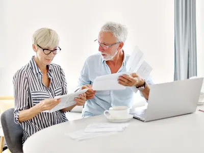 CASS și impozit, pentru pensionarii cu peste 3.000 lei. Cât plătesc dacă au o casă închiriată - Foto: Freepik (Imagine cu rol ilustrativ)