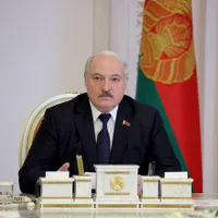 Belarusul trimite 72 tancuri T-72A în Donbas. Occidentul amenință cu noi sancțiuni - FOTO: Profimedia