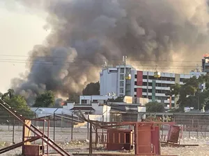 VIDEO Incendiu în Mamaia, zona Casinou. Arde cu flacără foarte mare - Foto: Daniel Toşa