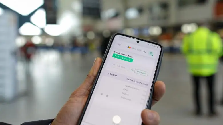 Formularul digital de localizare a pasagerilor a fost eliminat/ FOTO: Digi24.ro