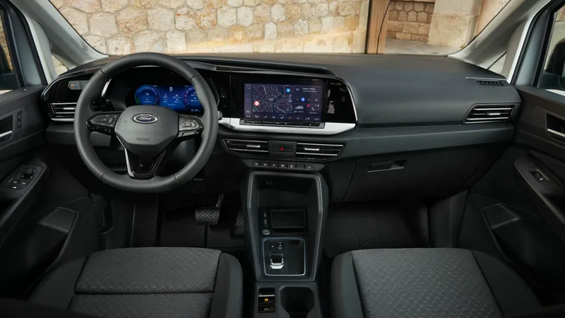 Prima mașină electrică făcută în România e plug-in hybrid și vine de la Craiova. Autonomie 110 km - Foto: Ford