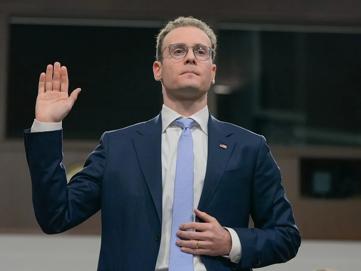 Sute de milioane de dolari din pariuri plasate pe baza informațiilor privilegiate din administrația Trump