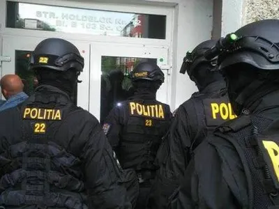 Percheziții/FOTO: opiniatimisoara.ro
