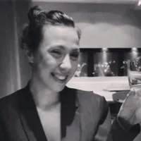 Femeie româncă, dispărută după ce a cunoscut un bărbat pe Tinder. Unde s-au întâlnit? - Foto: Arhiva personala
