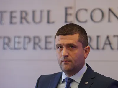 Ministrul Economiei, Radu Miruţă, spune că nu vrea să dea jos sinecuriştii ca să-i pună pe "ai lui" - Foto: INQUAM PHOTOS/George Călin