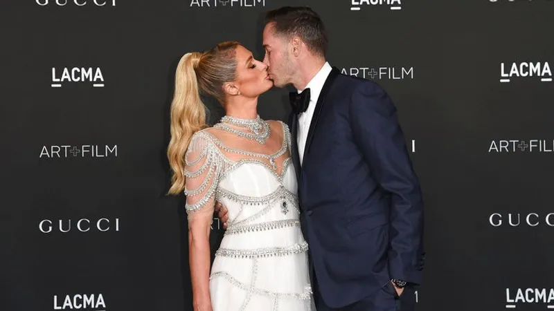 Paris Hilton i-a spus „Da” lui Carter Reum într-o rochie de milioane. / Foto: news.sky.com