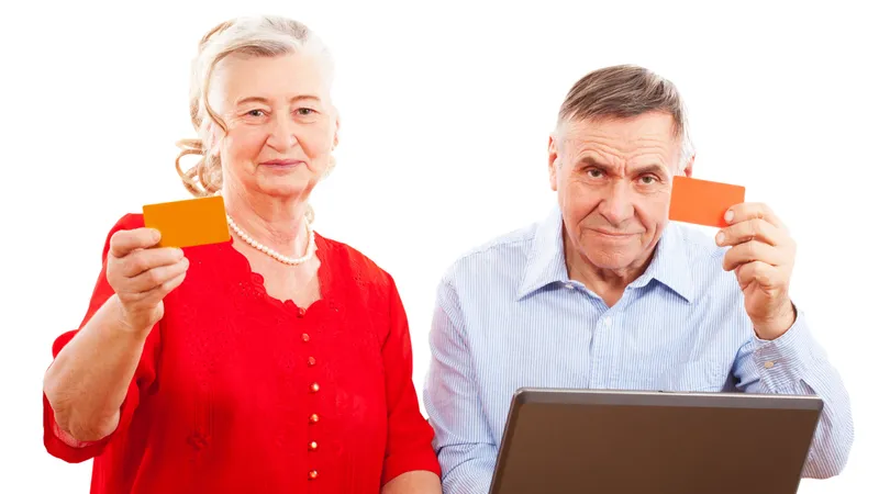 La care bănci s-au băgat pensie pe card pe noiembrie? La ce oră intră pentru restul pensionarilor? - Foto: Freepik