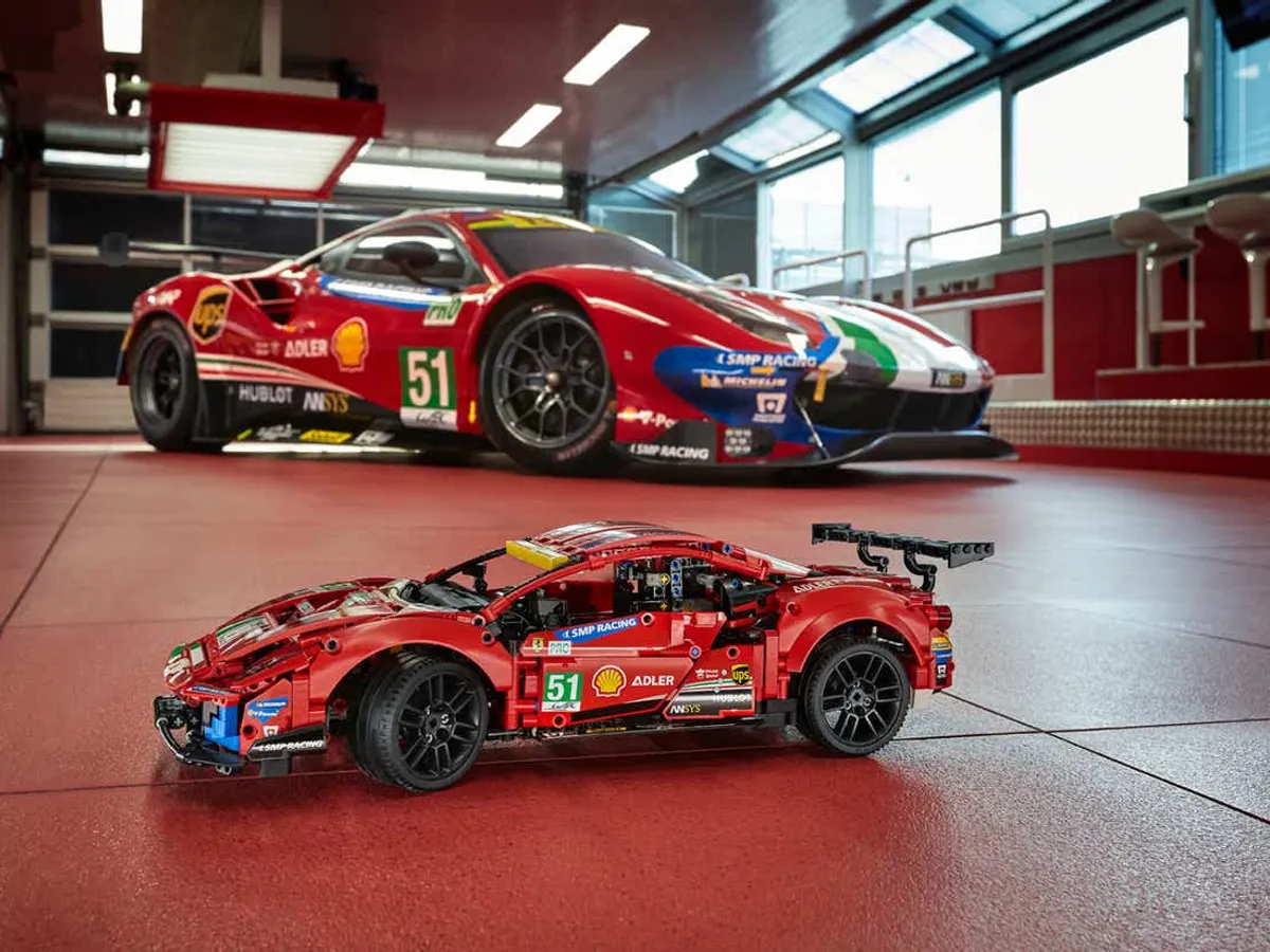 Ferrari 488 GTE / Foto: Lego