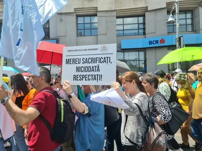Profesorii nu renunță la grevă Foto: Facebook/FSLI