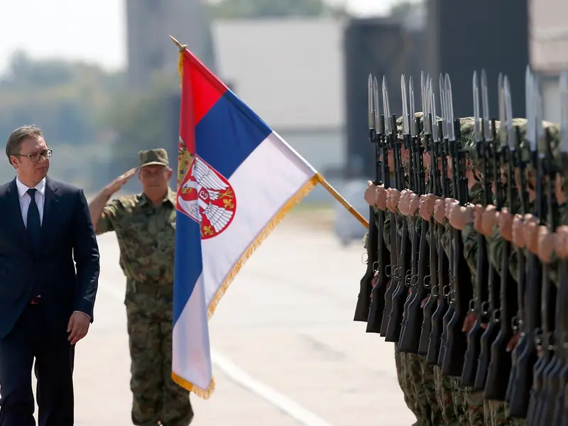 Aleksandar Vucic a prezentat într-un show militar sistemul chinezesc FK-3- Foto: Profimedia Images