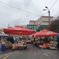 Piețele funcționează în aer liber Foto: NWR