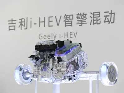 Motorul pe benzină are, se pare, încă multe de spus - Foto: Geely