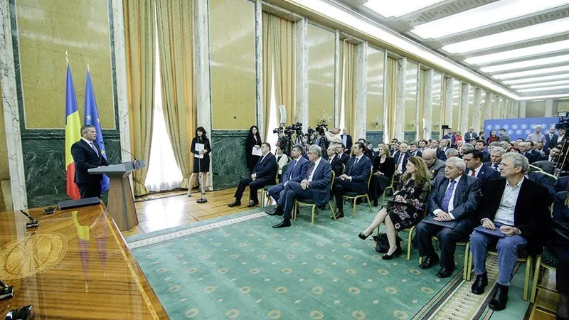 FAST ȘI DEGEABA. Anunțul despre achizițiile de aparatură medicală pentru spitale a fost făcut cu pompă la Palatul Victoria, în prezența premierului momentului, Mihai Tudose