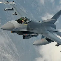 SUA evaluează piloții ucraineni pentru un posibil antrenament cu avioane de luptă F-16 - Foto: Profimedia Images