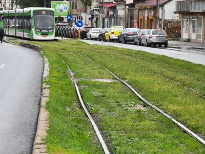 Șine de tramvai strâmbe în București - Foto: Facebook / Primăria Municipiului Bucureşti