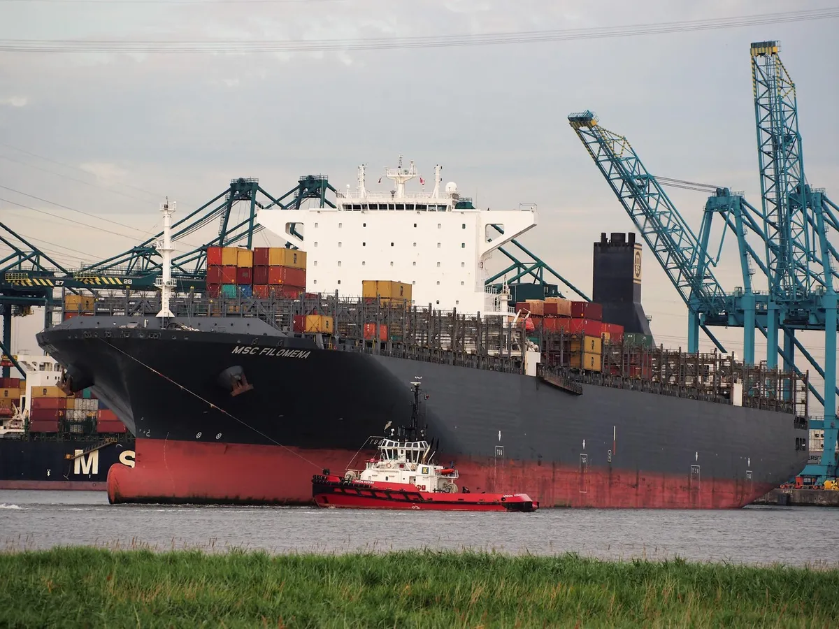 Portul Anvers, centru logistic al NATO - Foto: Profimedia Images (imagine cu rol ilustrativ)