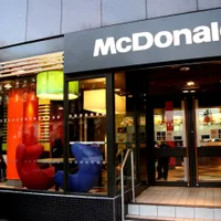 Un tânăr a găsit „rețeta” cu AI prin care a primit primit 100 de meniuri gratuite de la McDonald's - Foto: Profimedia images