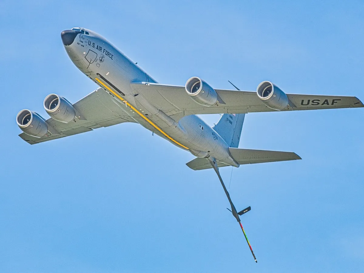 VIDEO Primele avioane cisternă americane au ajuns în România