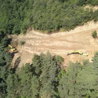 În ce stadiu sunt lucrările de pe Valea Oltului? Există riscuri de căderi de pietre și lemn Foto: Facebook/ CNAIR