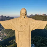 Statuia Cristos Mântuitorul din Rio de Janeiro /Grupo Cataratas