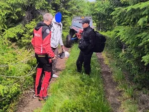 Trei bărbați din Ucraina, salvați de pe munte de Salvamont Maramureș - Foto: Salvamont Maramures