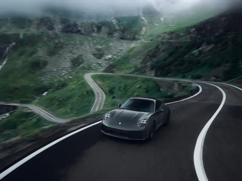 Primul Porsche 911 „Tribute to Transfăgărășan”, cumpărat de un român. Preț, peste 200.000 € - Foto: Porsche