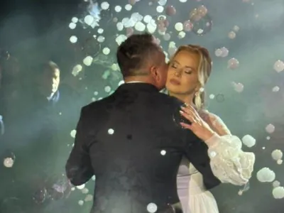 FOTO A treia oară e cu noroc! Imagini inedite de la nunta lui Florentin Petre. ”Mi-am găsit jumătatea!”