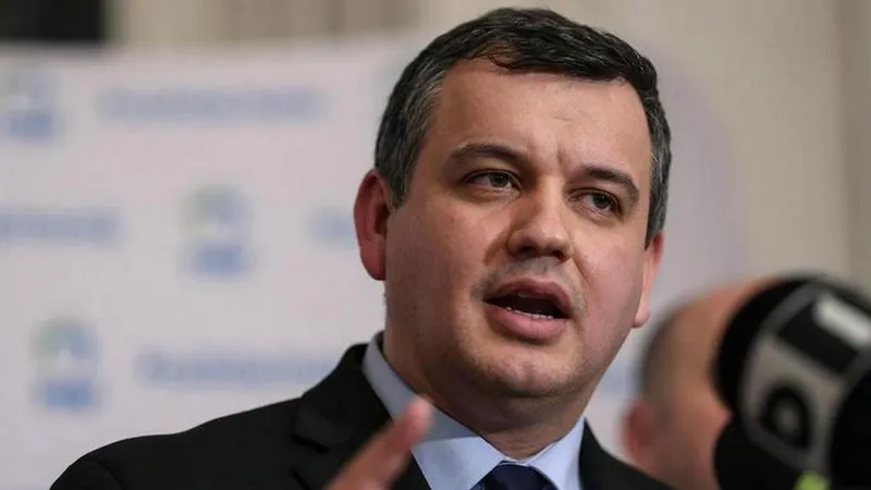 Eugen Tomac (PMP): „Învestirea Guvernului Ciolacu sau fuziunea prin absorbţie a PNL în PSD” - Foto: INQUAM PHOTOS/ Sabin Cirstoveanu