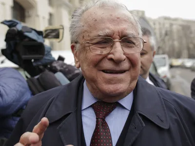 Cine este fiul „secret” al lui Ion Iliescu? Este căsătorit cu o femeie tânără și are un copil - Foto: Profimedia Images (imagine cu rol ilustrativ)